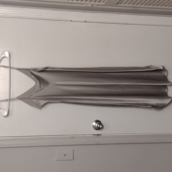 NEW NWOT Nili Lotan 100% Silk Short Cami Dress Pale Silver Silk Size Medium - Picture 9 of 16